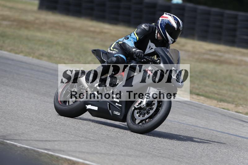 /37 09.08.2026  Pluess Motosport ADR/Einsteiger/183
